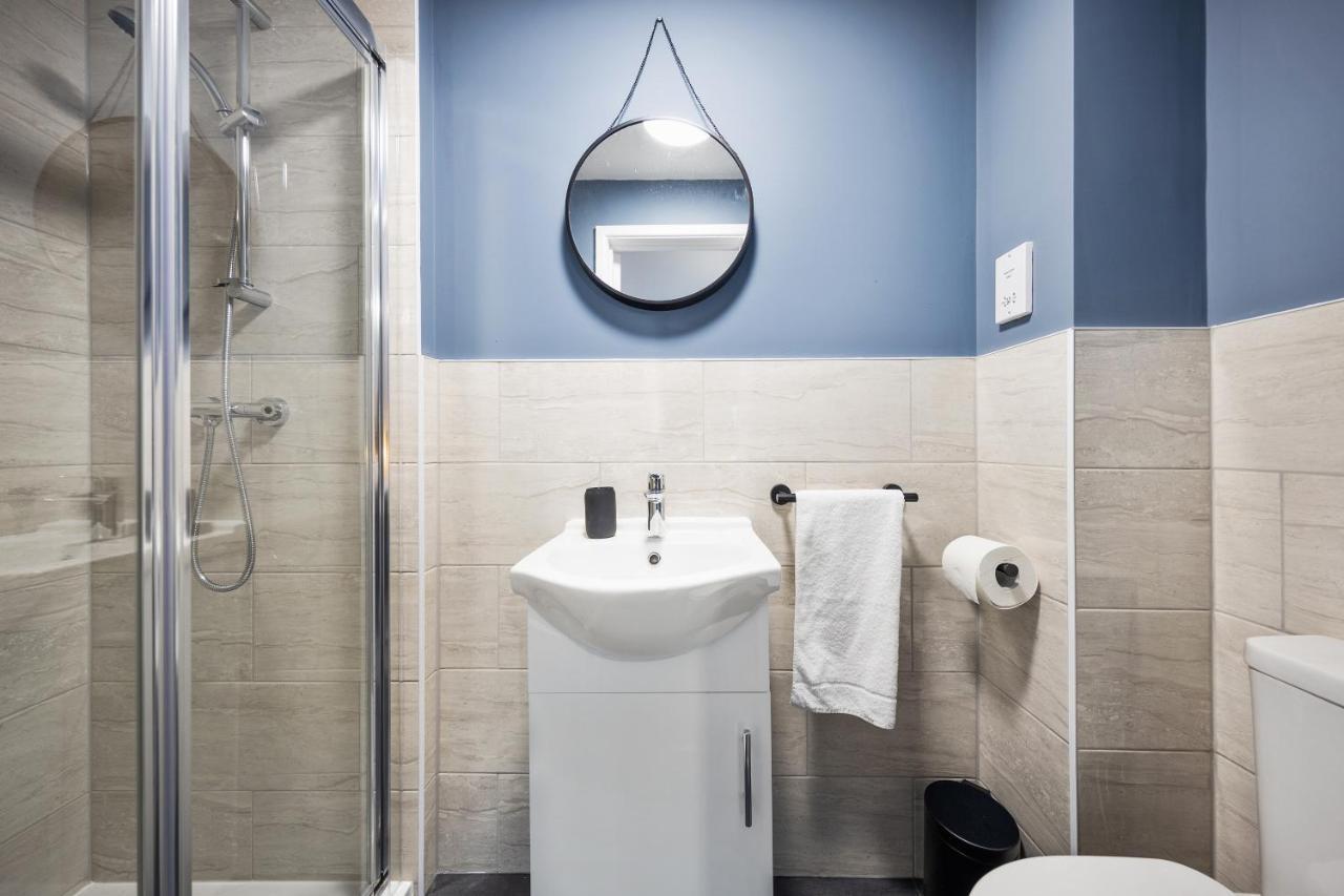 7 Bedroom House Ensuite Rooms, Fully Equipped Kitchen, Free Wifi, Tvs In All Rooms City Centre Close To A46 Inspire Homes Ковентрі Екстер'єр фото