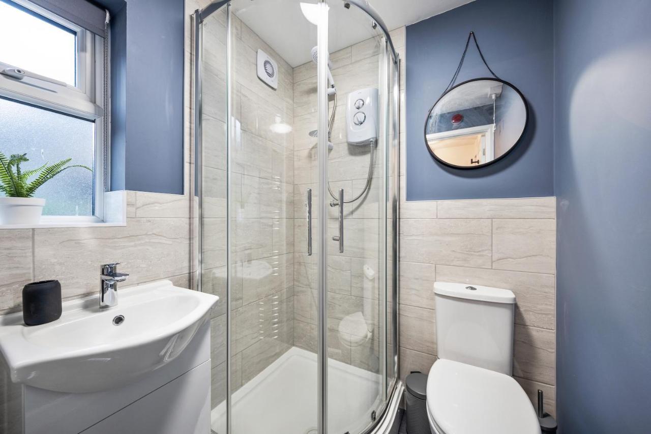 7 Bedroom House Ensuite Rooms, Fully Equipped Kitchen, Free Wifi, Tvs In All Rooms City Centre Close To A46 Inspire Homes Ковентрі Екстер'єр фото